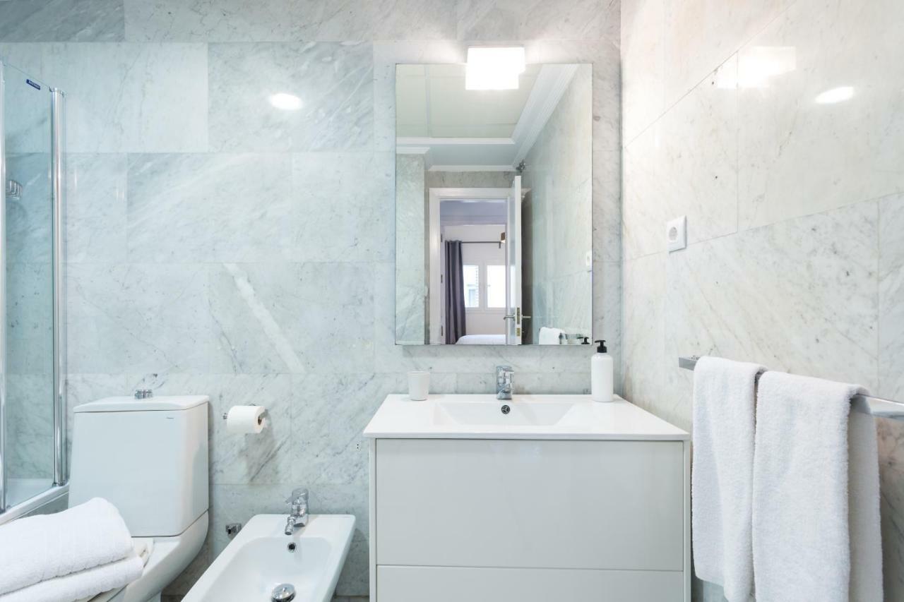 Lr2 Private Terrace & Parking Right In The Center Appartement *
